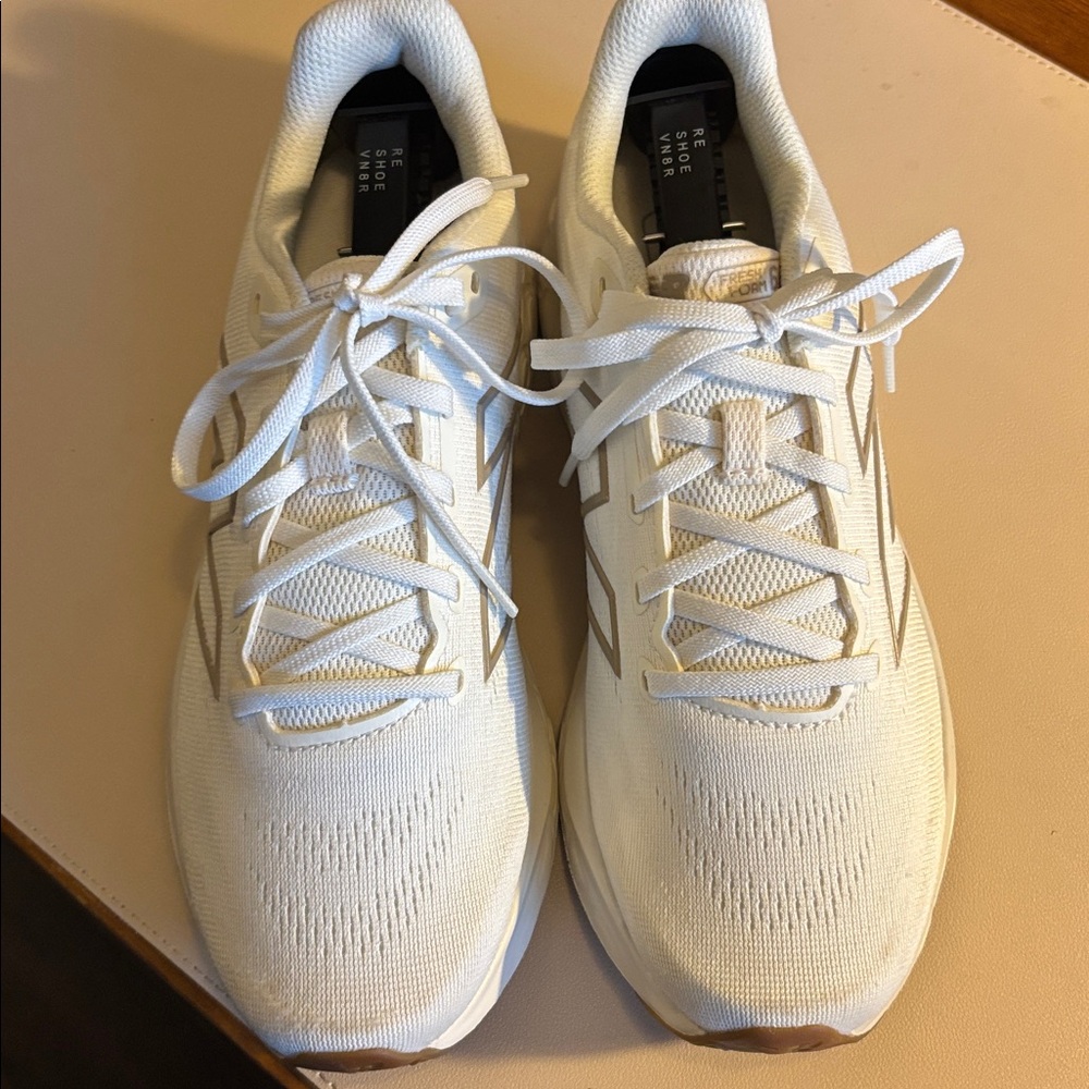 New Balance 680 Women's Shoes. - Picture 6 of 9